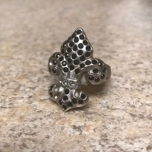 Men’s fleur de lis ring